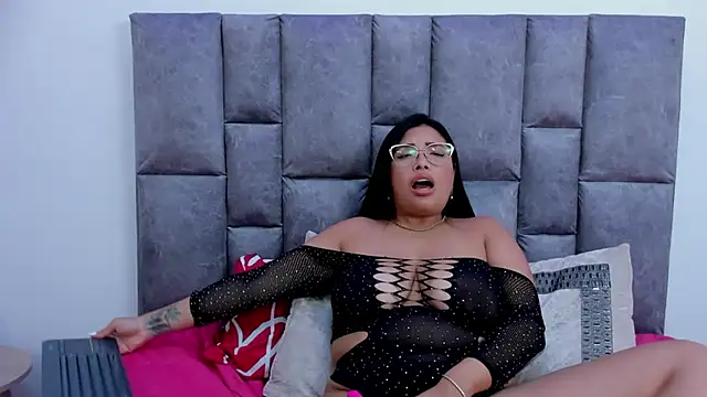 Aniee Leeee online show from January 18, 2025, 4:37 am