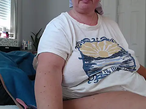 LauLauPAWG online show from November 6, 2025, 9:19 pm