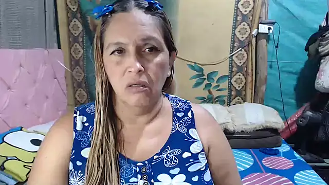 mom son dirty online show from December 3, 2025, 10:42 pm