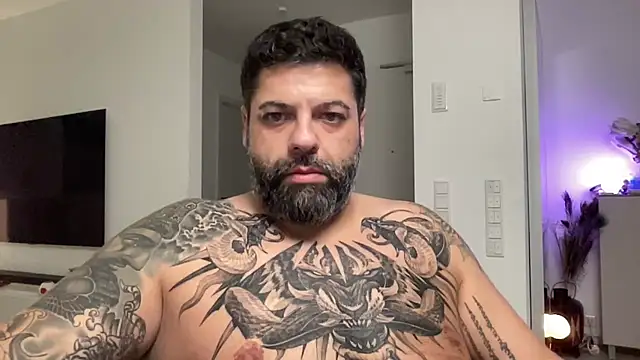chubbybear88 online show from June 10, 2026, 8:43 pm