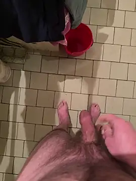 Tomkitomkii online show from February 16, 2025, 8:10 am