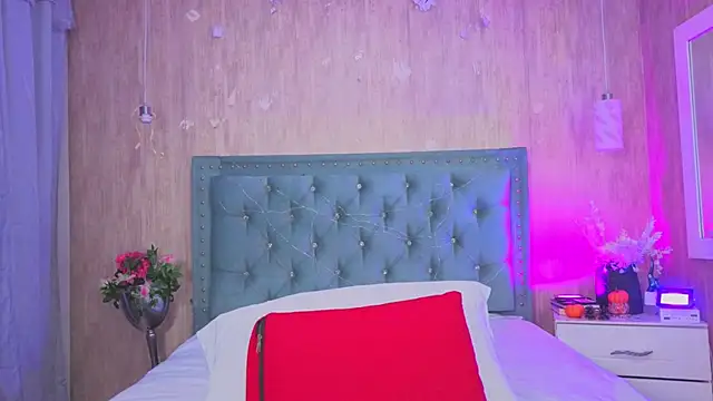 Marcelaa fox online show from November 8, 2025, 8:56 pm