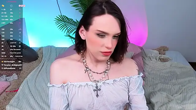  yourFoxy  online show from December 13, 2024, 11:55 am