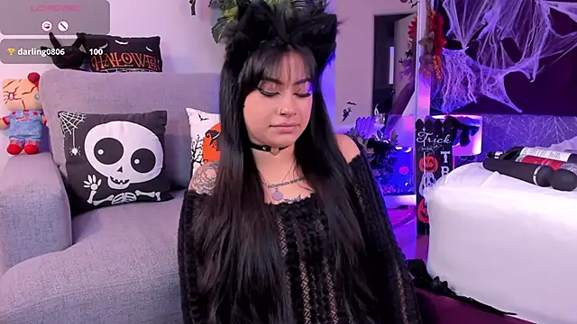 Snapshot of DakottaHill chatting on October 28, 2025, 6:23 am DakottaHill online show from October 28, 2025, 6:23 am