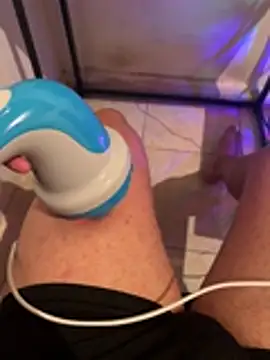 Toalha1 online show from April 18, 2026, 11:27 pm