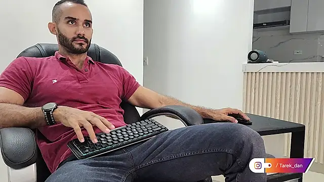 Snapshot of orion1993 chatting on February 25, 2025, 11:10 am orion1993 online show from February 25, 2025, 11:10 am