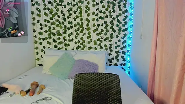 daren paulina online show from September 24, 2025, 1:13 am