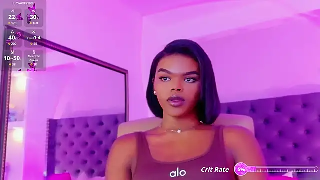 Snapshot of CamiEstrada chatting on October 29, 2025, 12:42 am CamiEstrada online show from October 29, 2025, 12:42 am