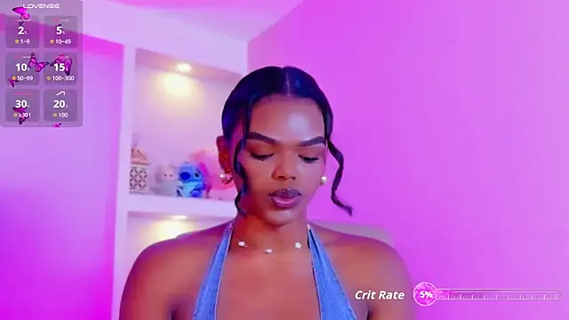 Snapshot of CamiEstrada chatting on November 8, 2025, 8:45 pm CamiEstrada online show from November 8, 2025, 8:45 pm