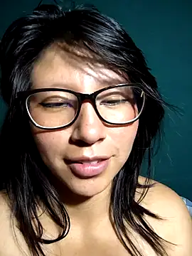 Giviper1 online show from February 3, 2025, 5:51 am