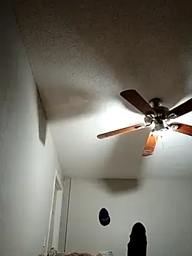 Hardguyy online show from September 21, 2025, 8:19 am