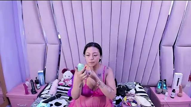 slut anal  online show from March 7, 2026, 9:20 pm