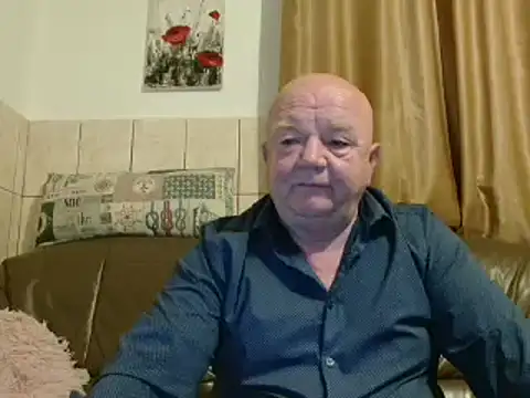 Snapshot of fullballs6 chatting on March 21, 2025, 3:12 am fullballs6 online show from March 21, 2025, 3:12 am