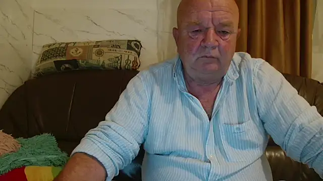 Snapshot of fullballs6 chatting on November 5, 2025, 3:09 am fullballs6 online show from November 5, 2025, 3:09 am