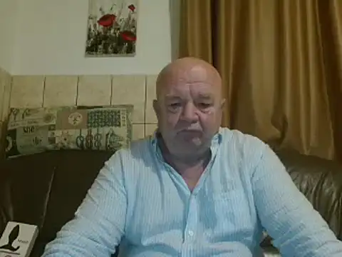 Snapshot of fullballs6 chatting on February 12, 2025, 2:14 am fullballs6 online show from February 12, 2025, 2:14 am