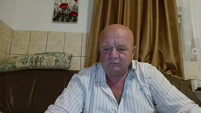 Snapshot of fullballs6 chatting on September 20, 2025, 2:16 am fullballs6 online show from September 20, 2025, 2:16 am