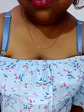 Snapshot of princesslesbi chatting on November 29, 2025, 2:44 am princesslesbi online show from November 29, 2025, 2:44 am