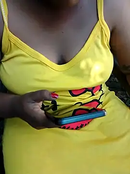 Snapshot of princesslesbi chatting on February 2, 2025, 10:24 am princesslesbi online show from February 2, 2025, 10:24 am