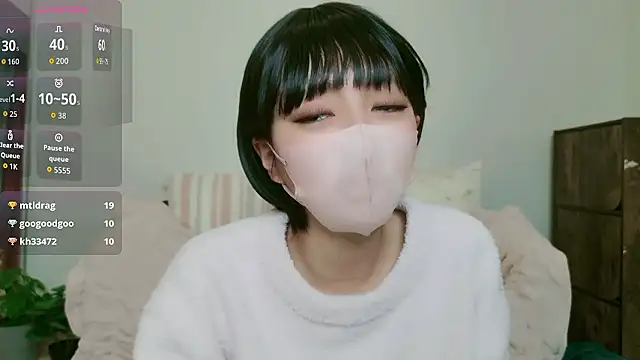 Snapshot of cohaku_329 chatting on December 4, 2025, 12:04 pm cohaku 329 online show from December 4, 2025, 12:04 pm