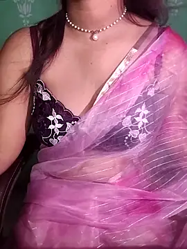 QueenOfHeart 07 online show from October 17, 2025, 6:06 am