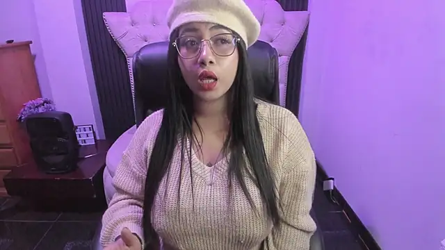 Snapshot of Sexy_cristall_ chatting on July 14, 2026, 8:48 pm Sexy cristall online show from July 14, 2026, 8:48 pm
