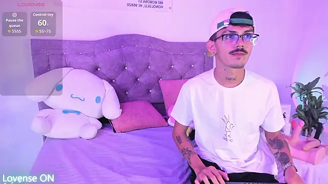 Snapshot of Ocsanis69 chatting on February 13, 2026, 2:00 am Ocsanis69 online show from February 13, 2026, 2:00 am