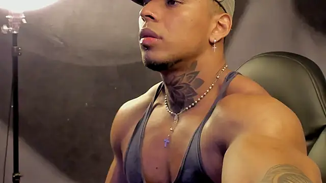 Snapshot of bradley_smith chatting on March 20, 2025, 10:21 am bradley smith online show from March 20, 2025, 10:21 am