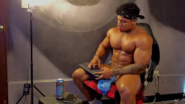 Snapshot of bradley_smith chatting on March 14, 2025, 7:26 am bradley smith online show from March 14, 2025, 7:26 am