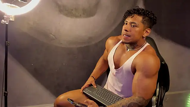 Snapshot of bradley_smith chatting on March 11, 2025, 6:52 am bradley smith online show from March 11, 2025, 6:52 am