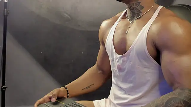 Snapshot of bradley_smith chatting on March 20, 2025, 2:53 pm bradley smith online show from March 20, 2025, 2:53 pm