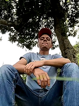 C vas  online show from March 6, 2025, 10:04 pm