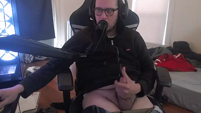 chicostick413 online show from October 16, 2025, 1:41 pm