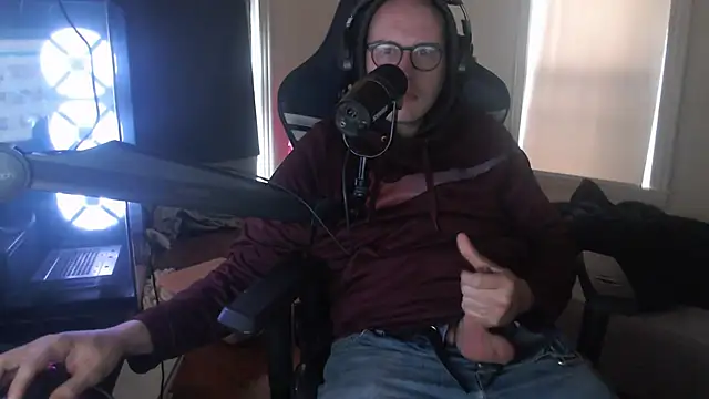 chicostick413 online show from October 23, 2025, 2:16 pm