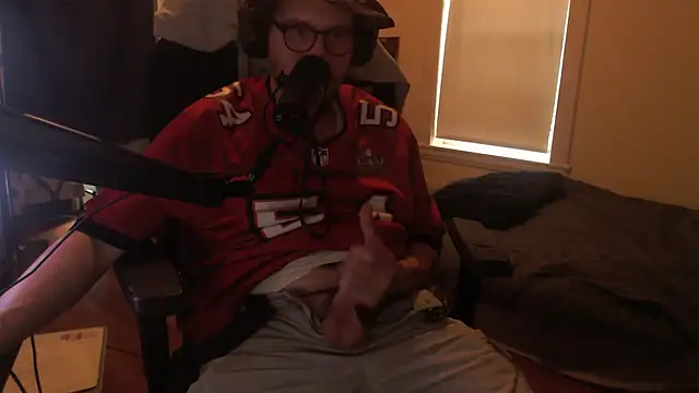 chicostick413 online show from September 27, 2025, 7:20 pm