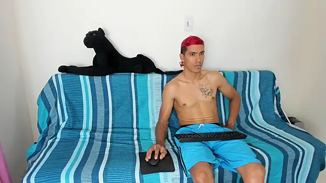 Snapshot of QuinnAndpuma1 chatting on January 22, 2025, 3:20 am QuinnAndpuma1 online show from January 22, 2025, 3:20 am