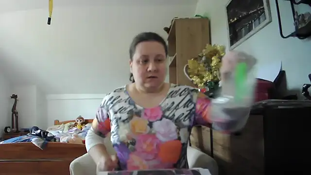 Snapshot of ReifeVenna chatting on July 8, 2026, 7:53 am ReifeVenna online show from July 8, 2026, 7:53 am