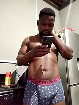 Snapshot of Chocolate_factory_man chatting on October 7, 2025, 3:29 am Chocolate factory man online show from October 7, 2025, 3:29 am