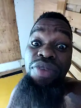 Snapshot of Chocolate_factory_man chatting on February 20, 2025, 4:28 am Chocolate factory man online show from February 20, 2025, 4:28 am