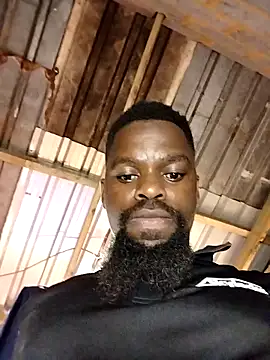 Snapshot of Chocolate_factory_man chatting on October 17, 2025, 7:04 pm Chocolate factory man online show from October 17, 2025, 7:04 pm