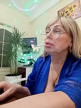 Snapshot of SusieNoreen chatting on March 20, 2025, 7:58 am SusieNoreen online show from March 20, 2025, 7:58 am