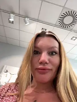 Snapshot of justmila chatting on September 11, 2025, 12:05 pm justmila online show from September 11, 2025, 12:05 pm