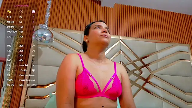 Sluttyandmature online show from March 7, 2026, 12:50 am