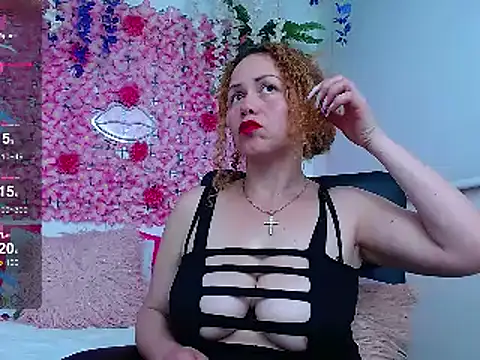 Snapshot of BLONDE_SEXYHOT chatting on March 8, 2025, 11:28 pm BLONDE SEXYHOT online show from March 8, 2025, 11:28 pm