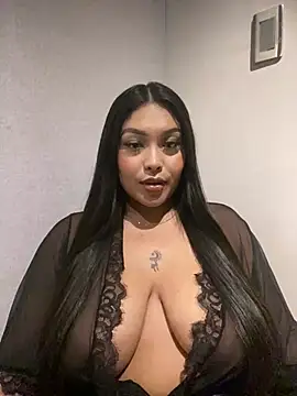 Snapshot of Kendall-Moll chatting on March 14, 2025, 2:20 am Kendall-Moll online show from March 14, 2025, 2:20 am