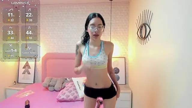 Snapshot of MAILYLOVE1 chatting on February 17, 2025, 3:55 pm MAILYLOVE1 online show from February 17, 2025, 3:55 pm