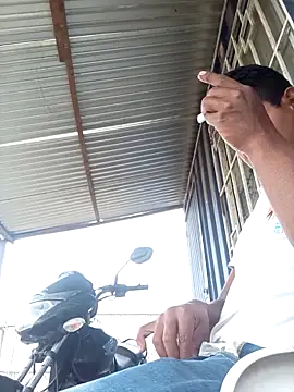 demairo online show from October 12, 2025, 4:19 pm