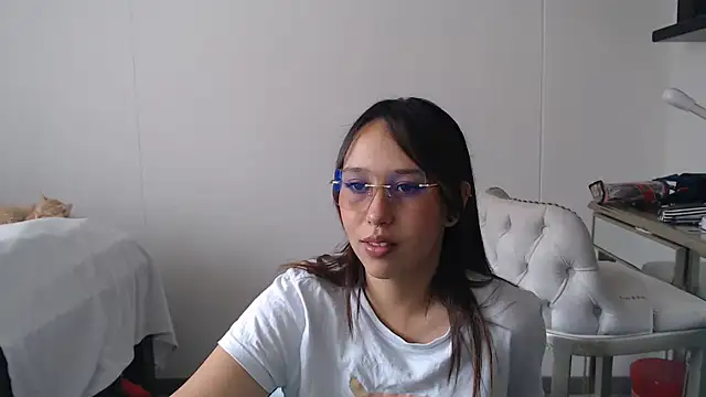 Snapshot of Skarlet_Adams28 chatting on February 10, 2025, 7:07 pm Skarlet Adams28 online show from February 10, 2025, 7:07 pm
