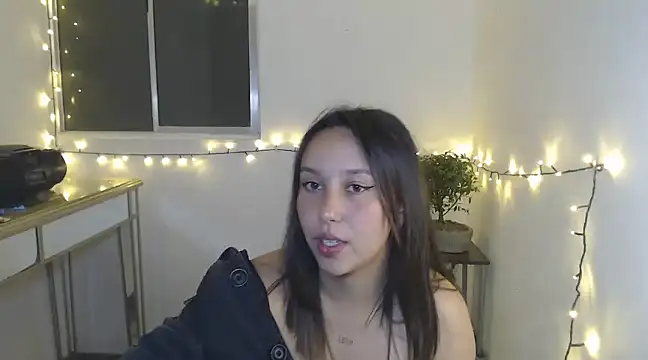 Snapshot of Skarlet_Adams28 chatting on January 23, 2025, 4:19 am Skarlet Adams28 online show from January 23, 2025, 4:19 am