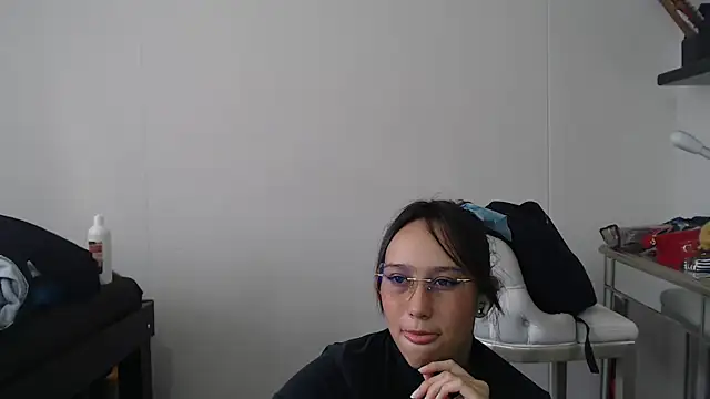 Snapshot of Skarlet_Adams28 chatting on February 7, 2025, 9:37 pm Skarlet Adams28 online show from February 7, 2025, 9:37 pm