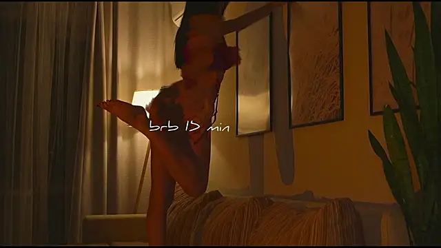 Snapshot of wowmolly chatting on February 4, 2026, 12:55 pm wowmolly online show from February 4, 2026, 12:55 pm